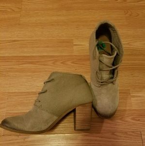 Toms Booties